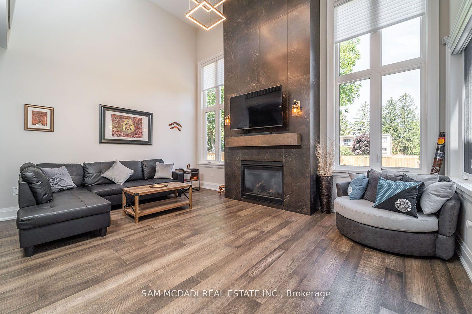 2163 Deyncourt Drive