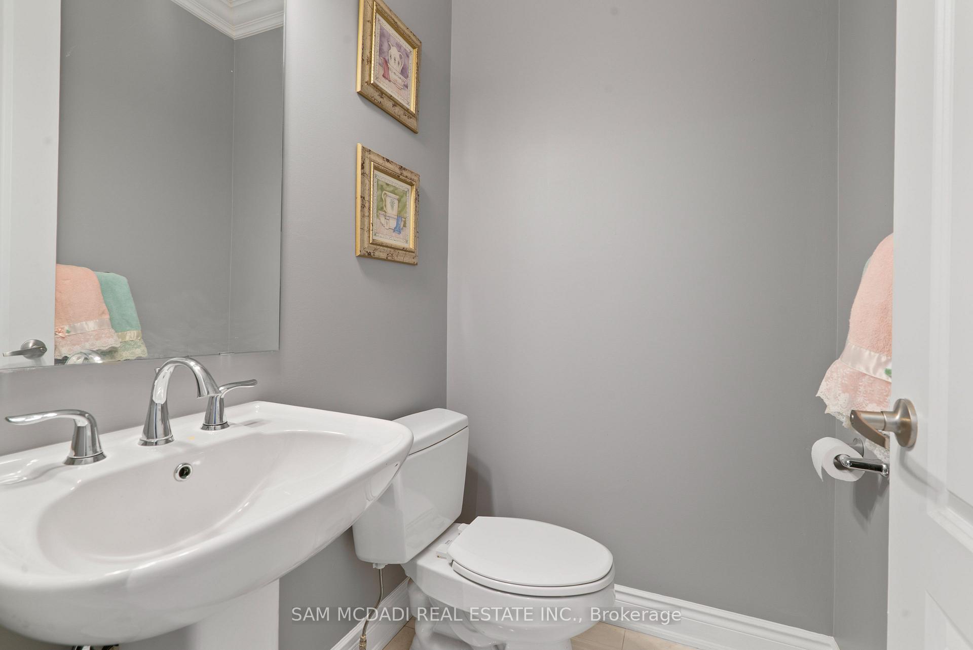 2469 Chateau Common