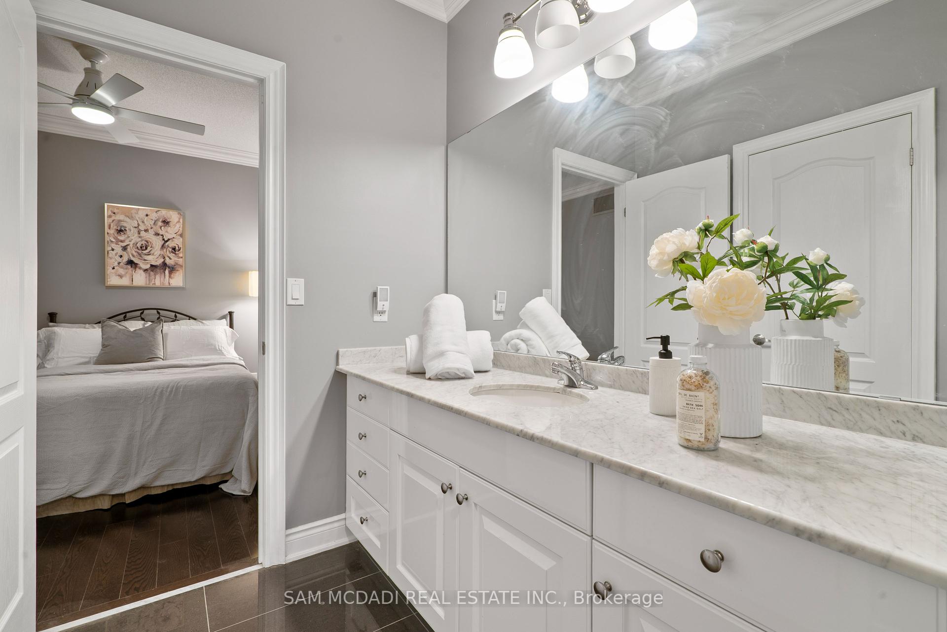 2469 Chateau Common