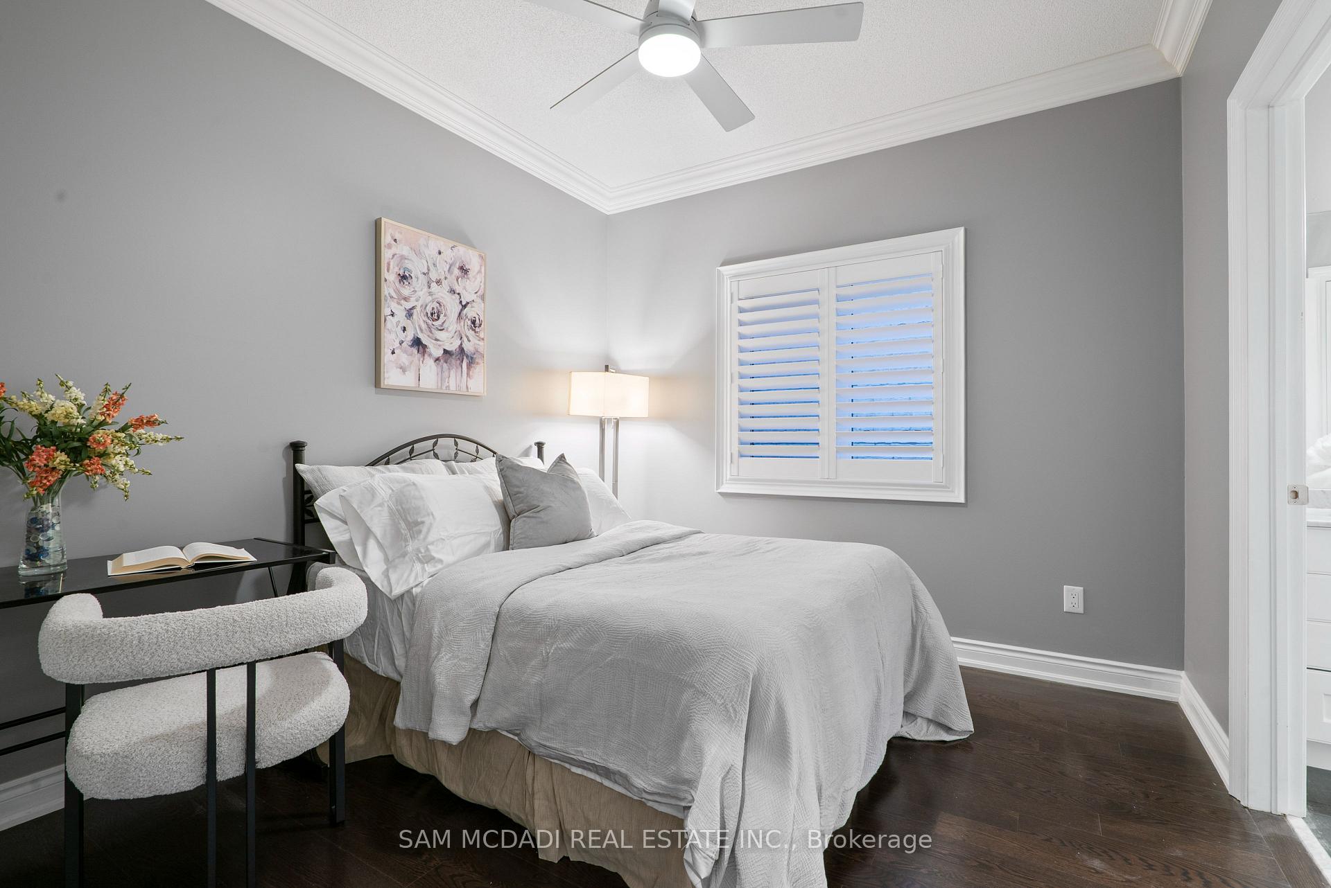 2469 Chateau Common