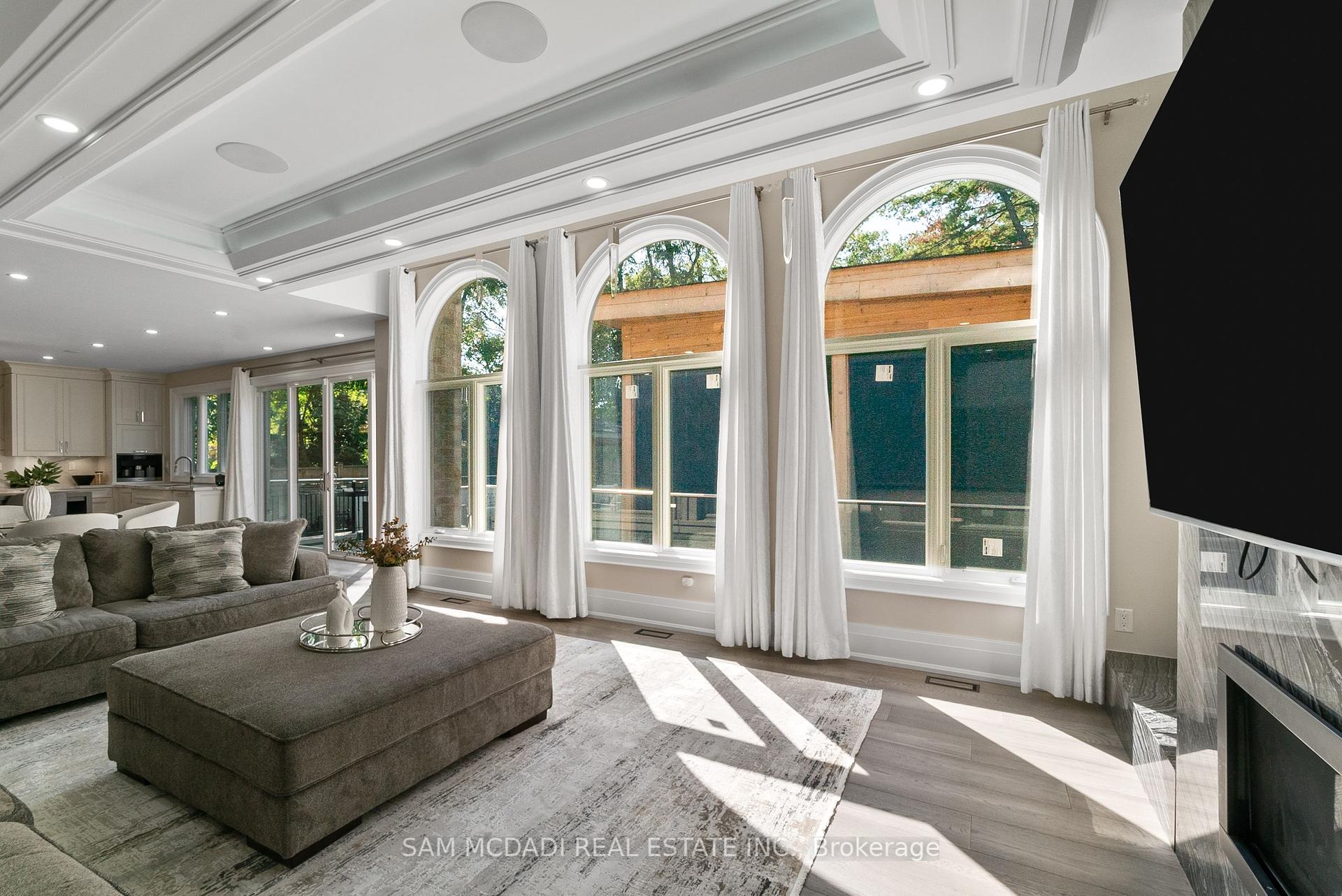 1160 Birchview Drive
