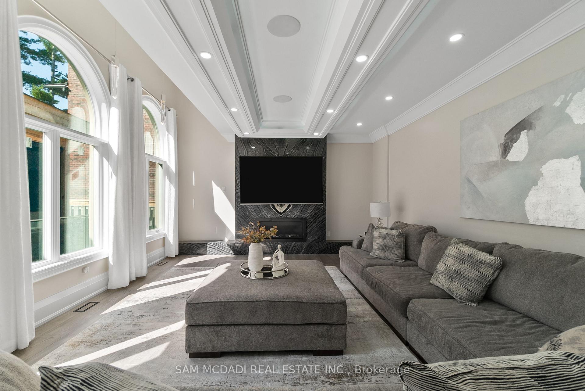 1160 Birchview Drive