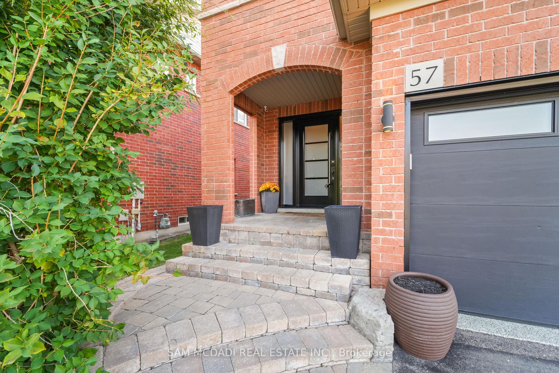 57 Milfoil Street