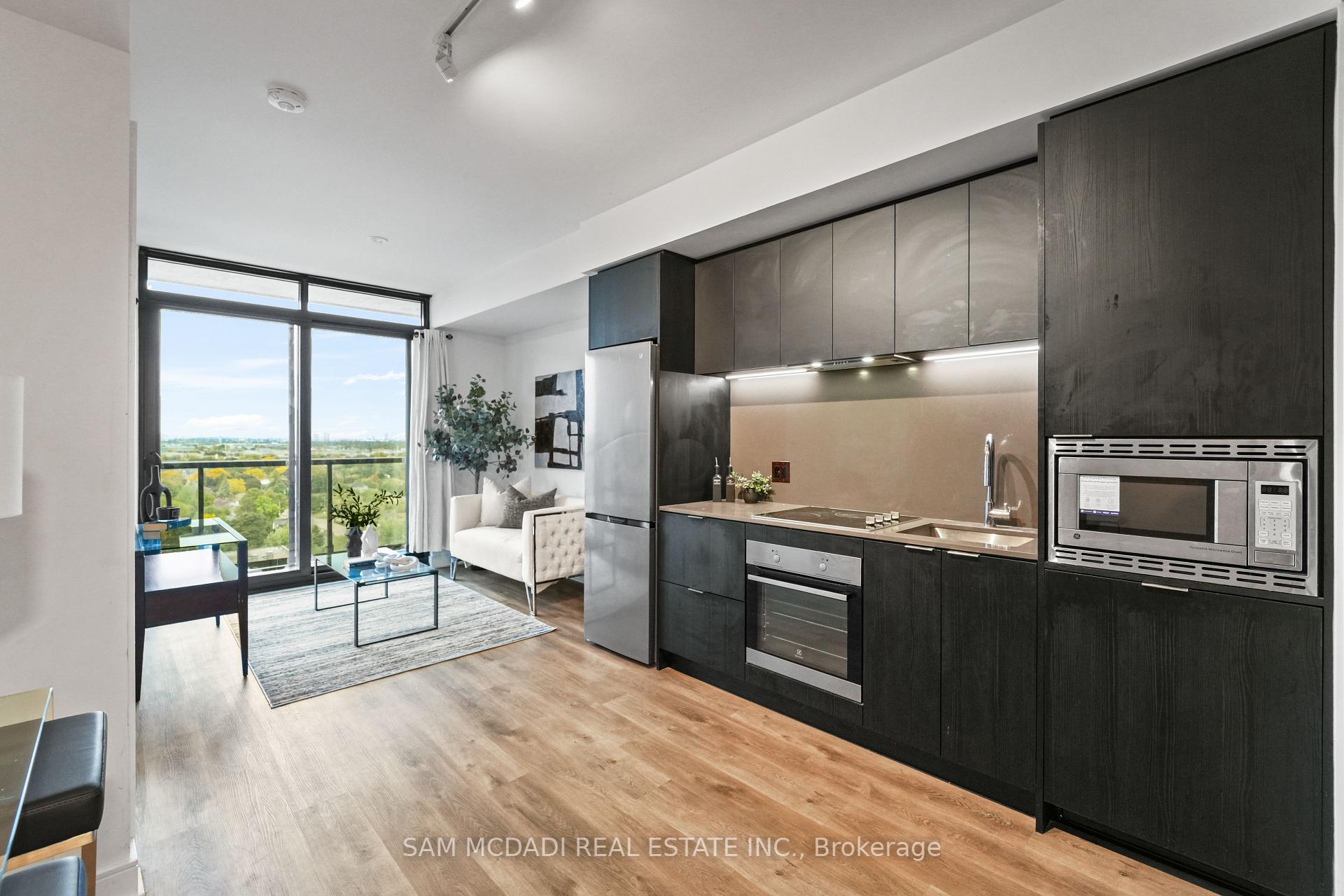 86 Dundas Street E 1513