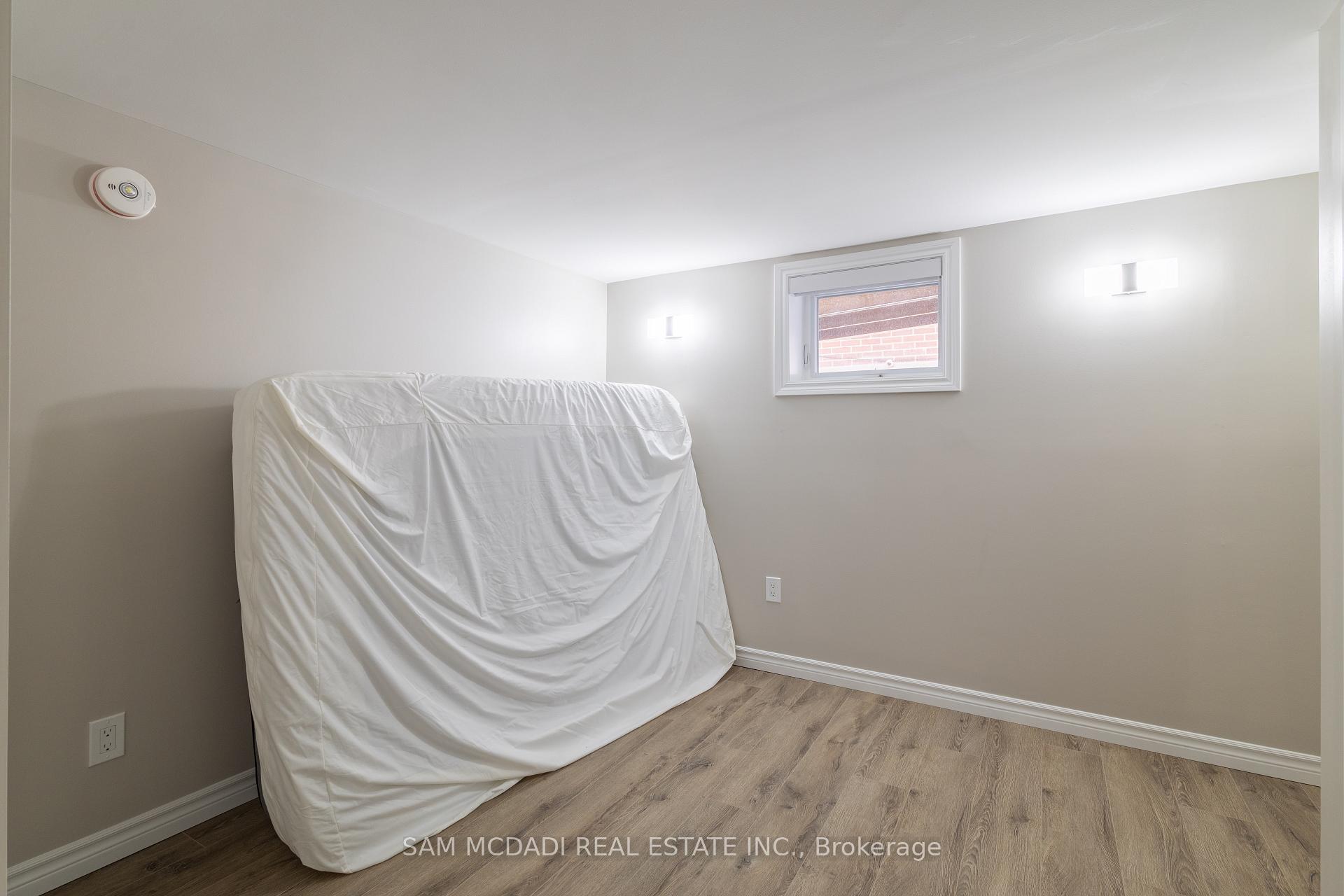 606 Drymen Crescent Lower