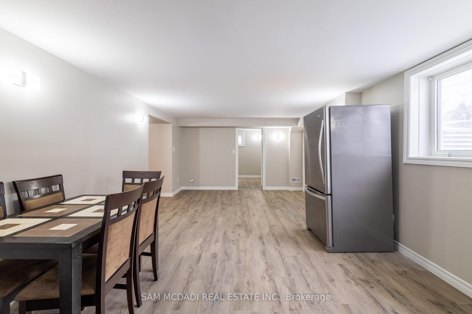 606 Drymen Crescent Lower