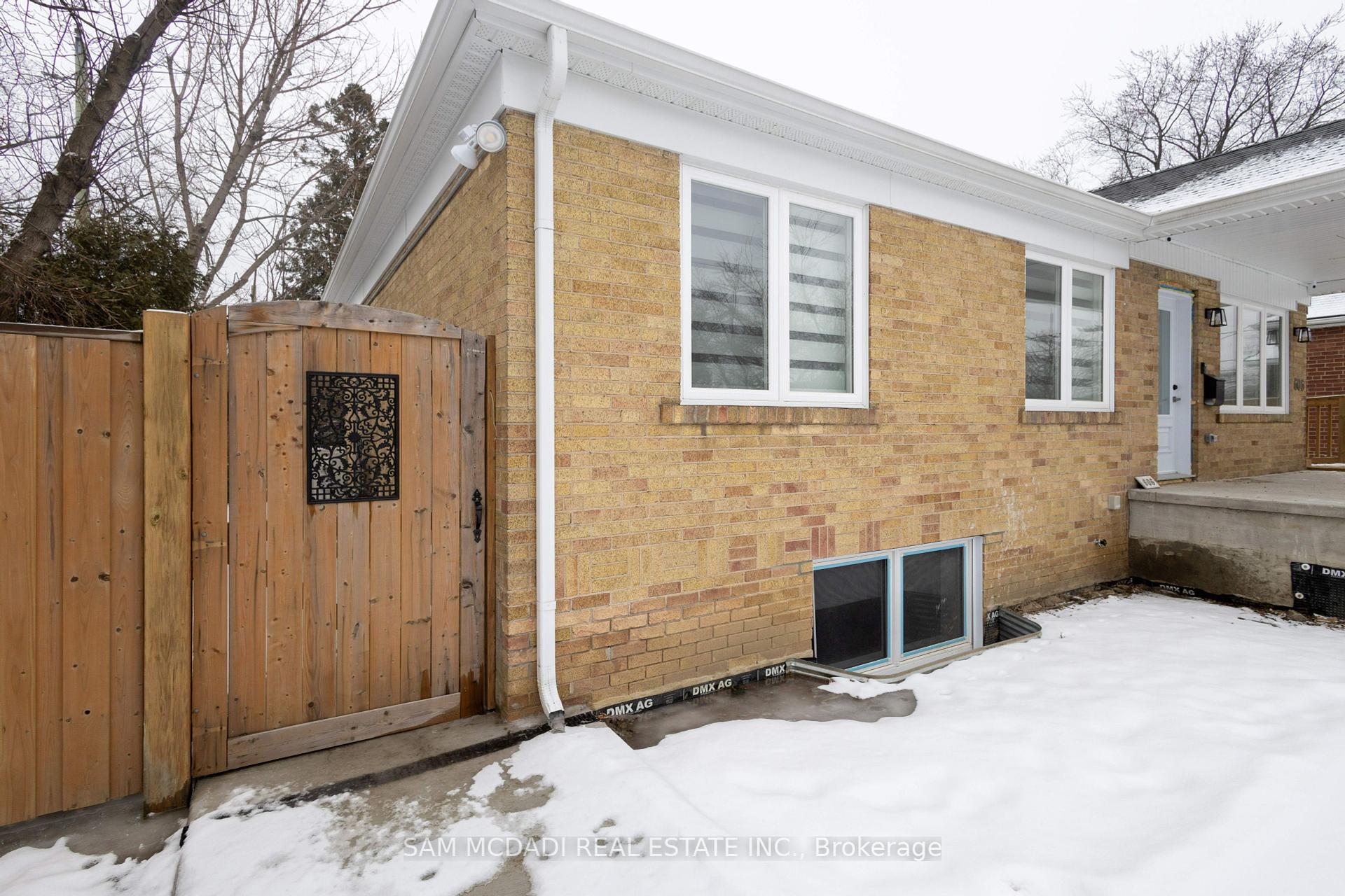 606 Drymen Crescent Lower