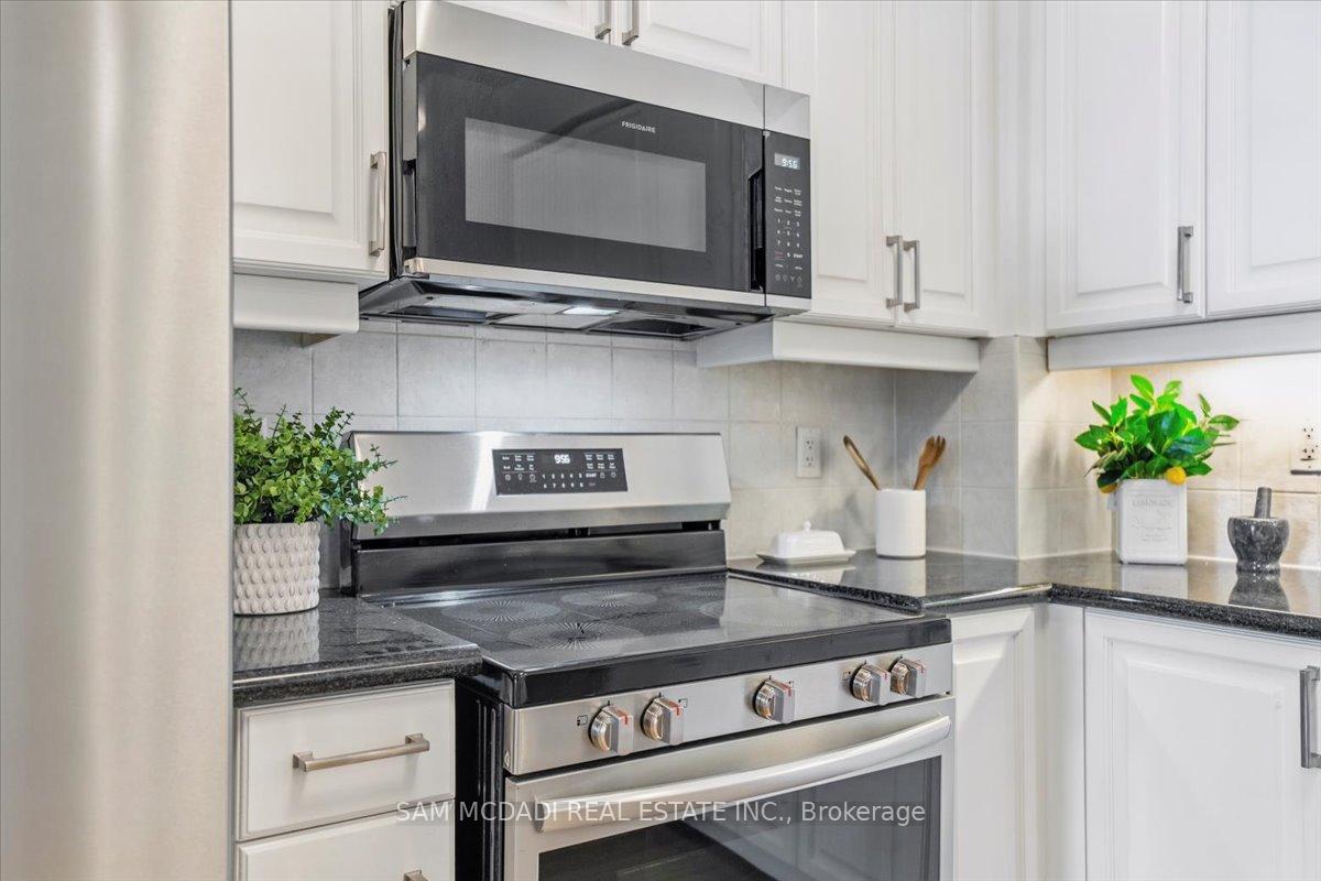 3888 Duke Of York Boulevard 3028