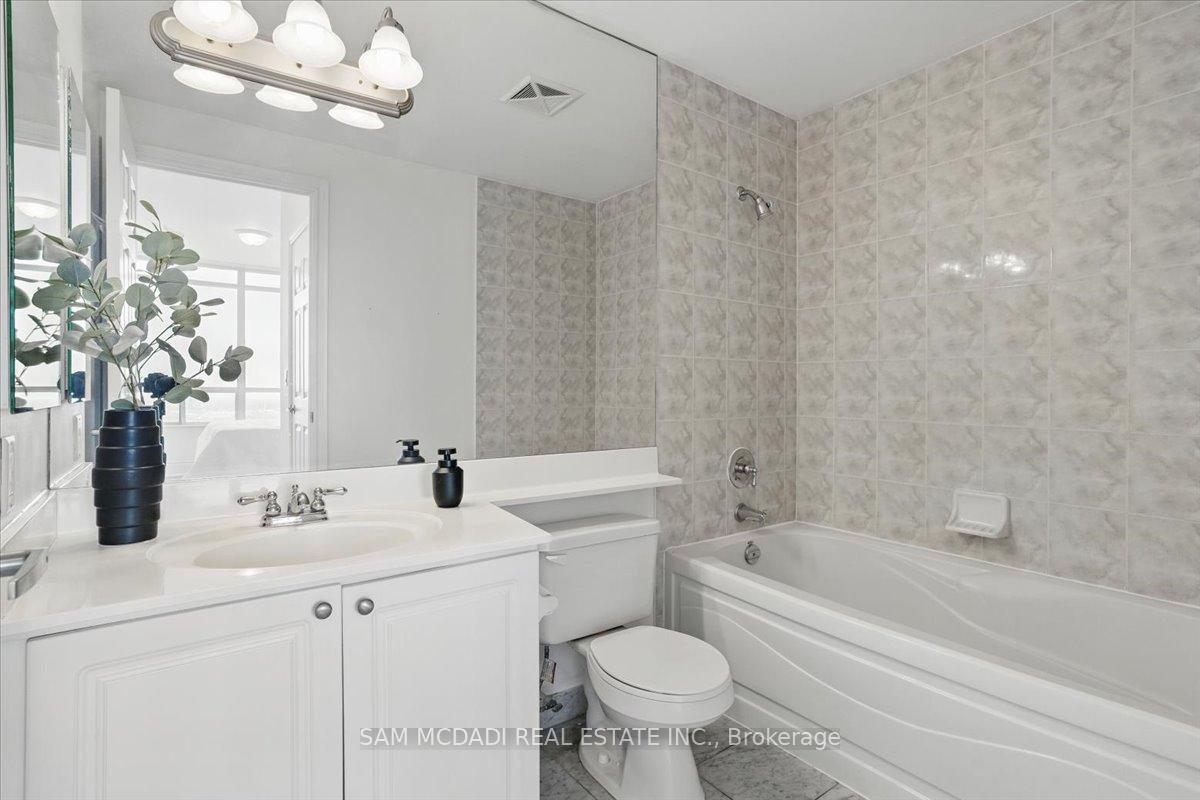 3888 Duke Of York Boulevard 3028