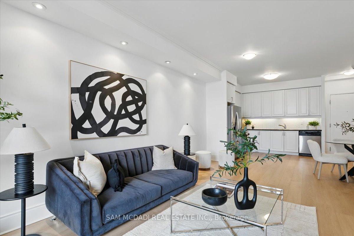 3888 Duke Of York Boulevard 3028