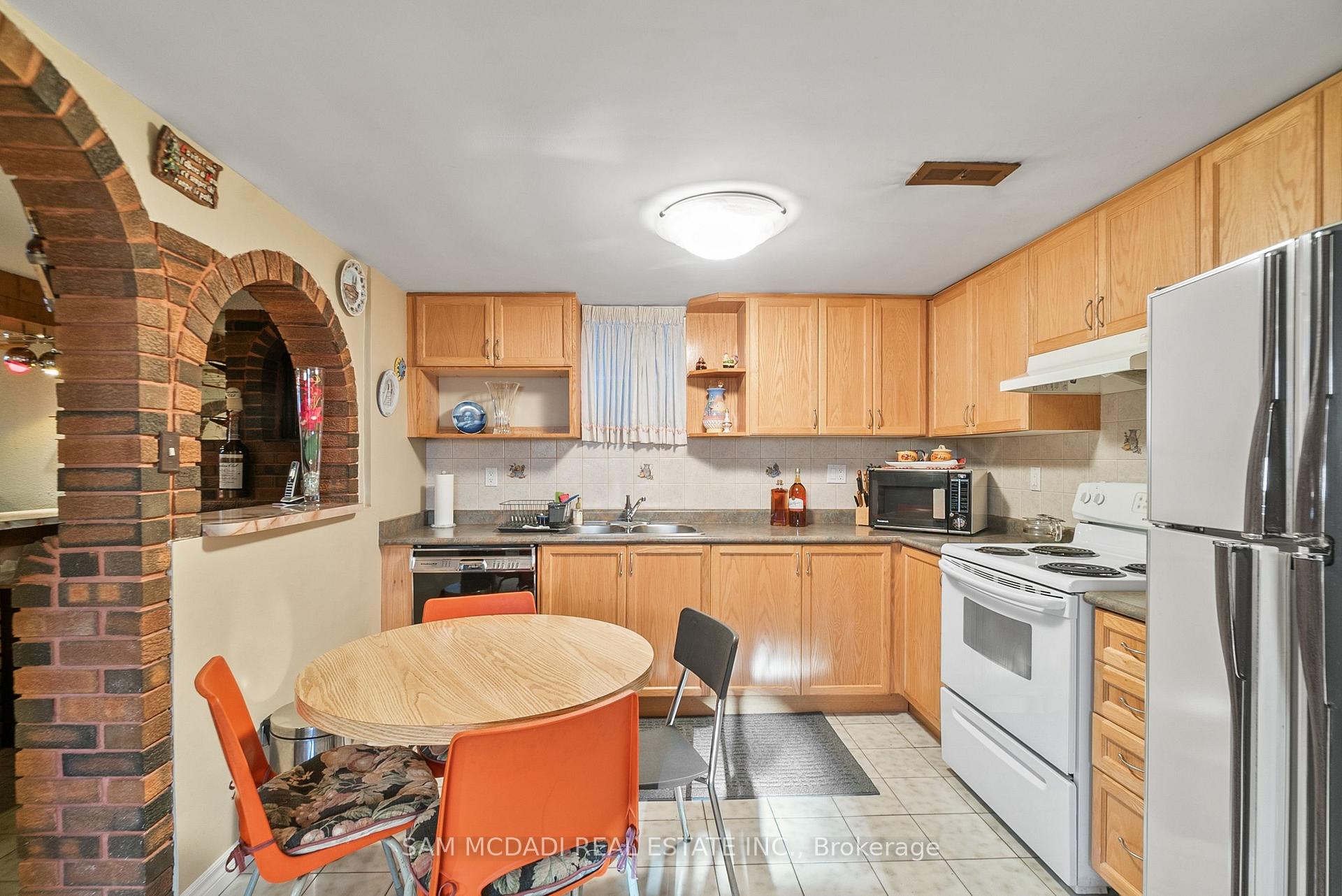 83 Evans Avenue, Toronto W06