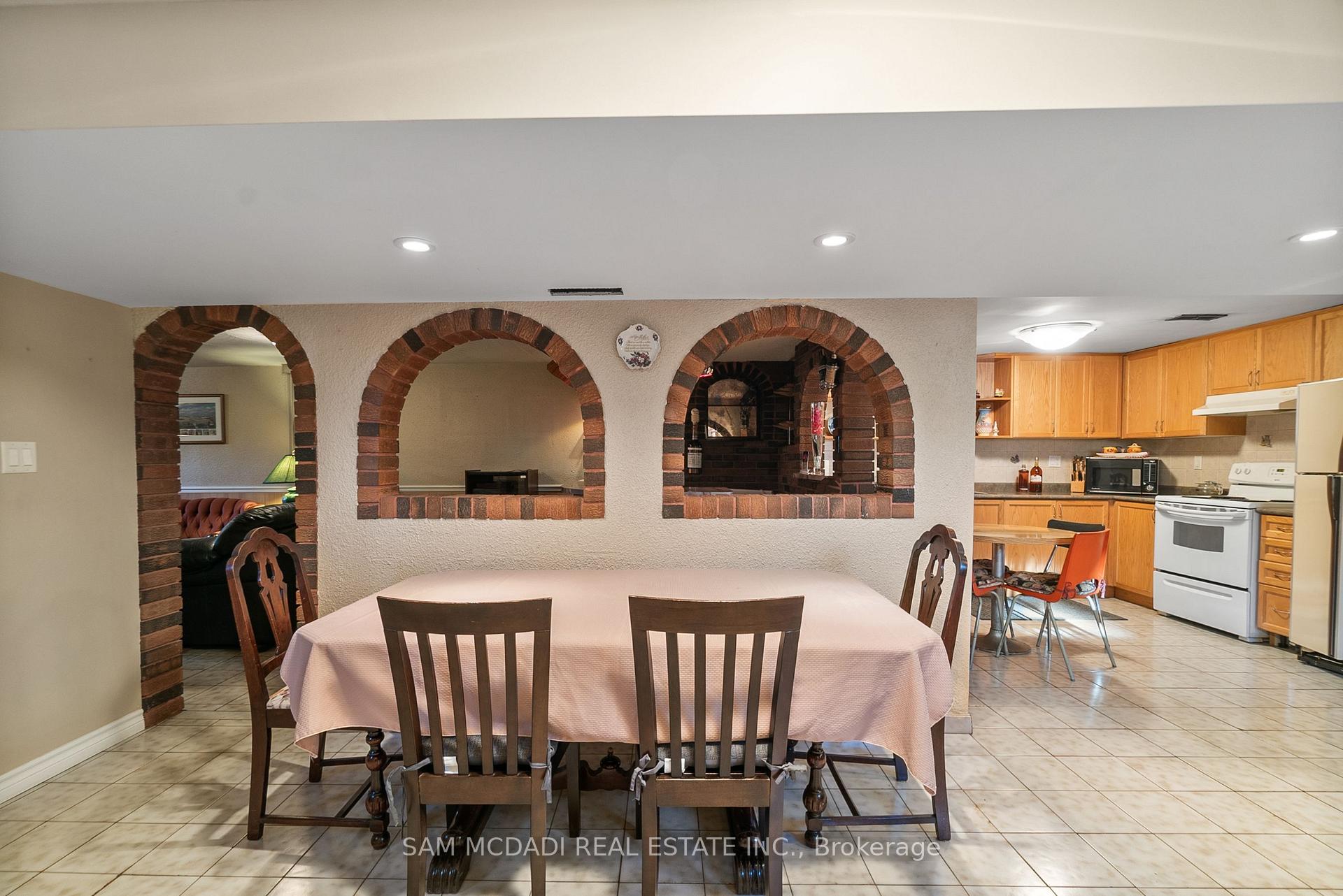 83 Evans Avenue, Toronto W06