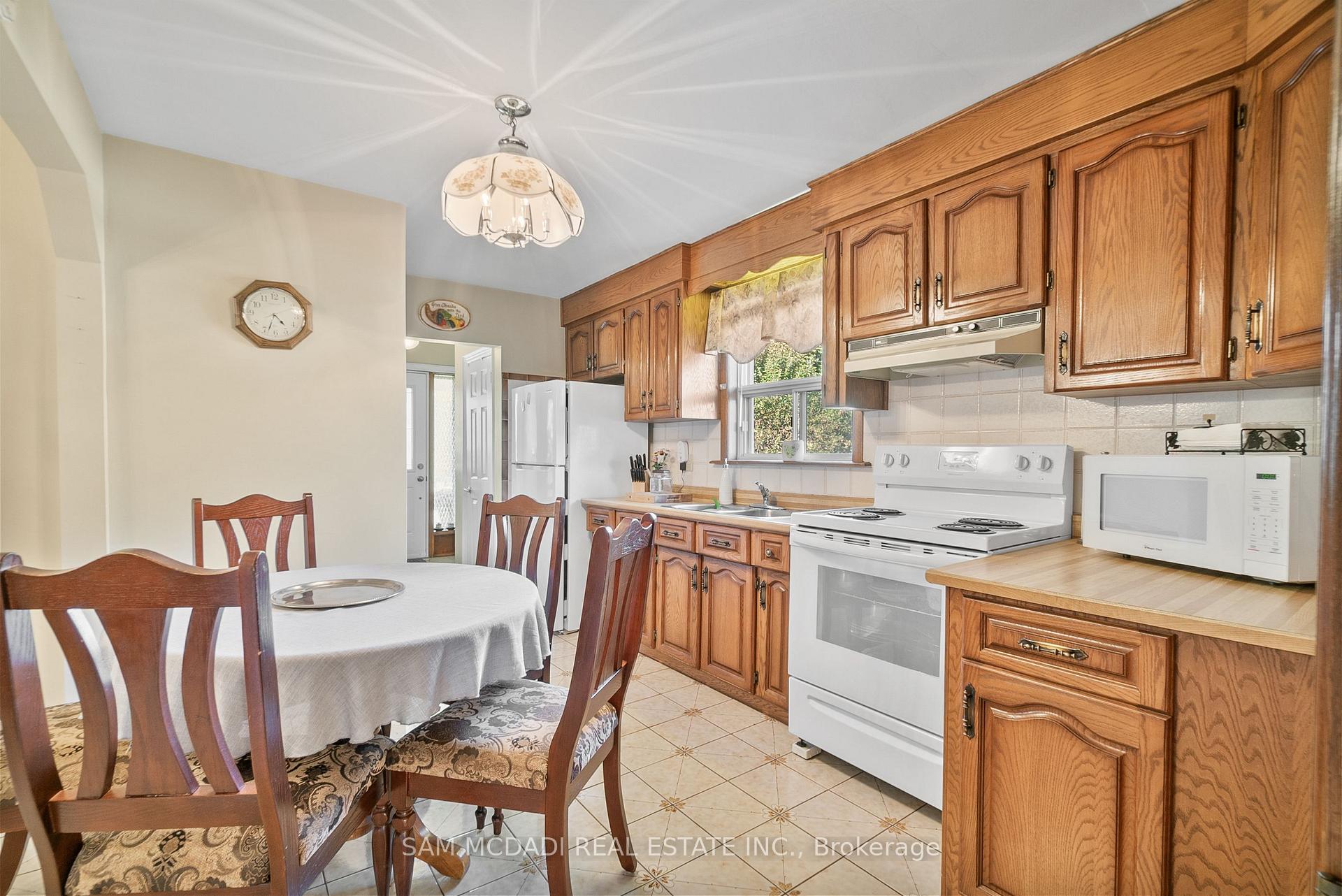 83 Evans Avenue, Toronto W06