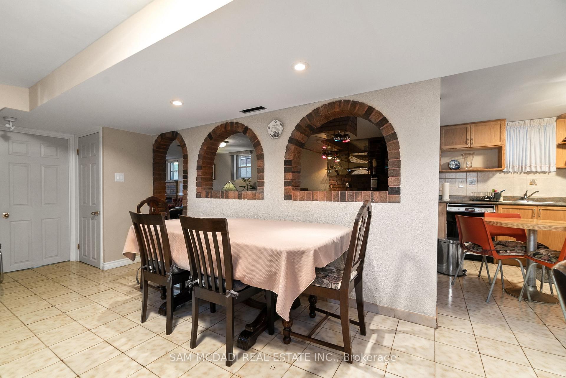 83 Evans Avenue, Toronto W06
