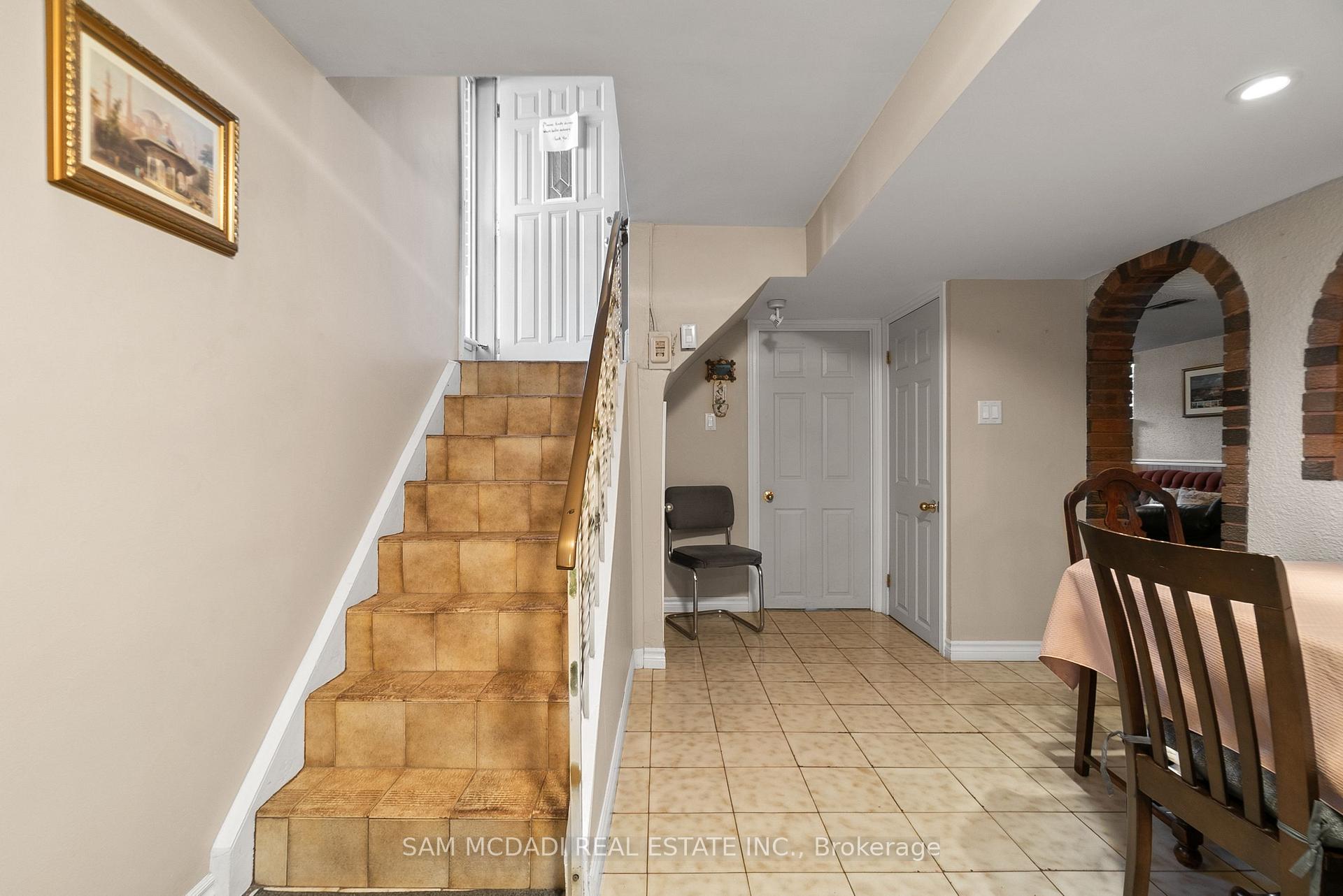 83 Evans Avenue, Toronto W06