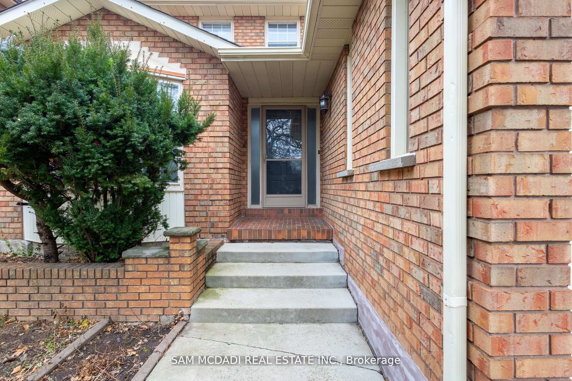 2093 The Chase, Mississauga