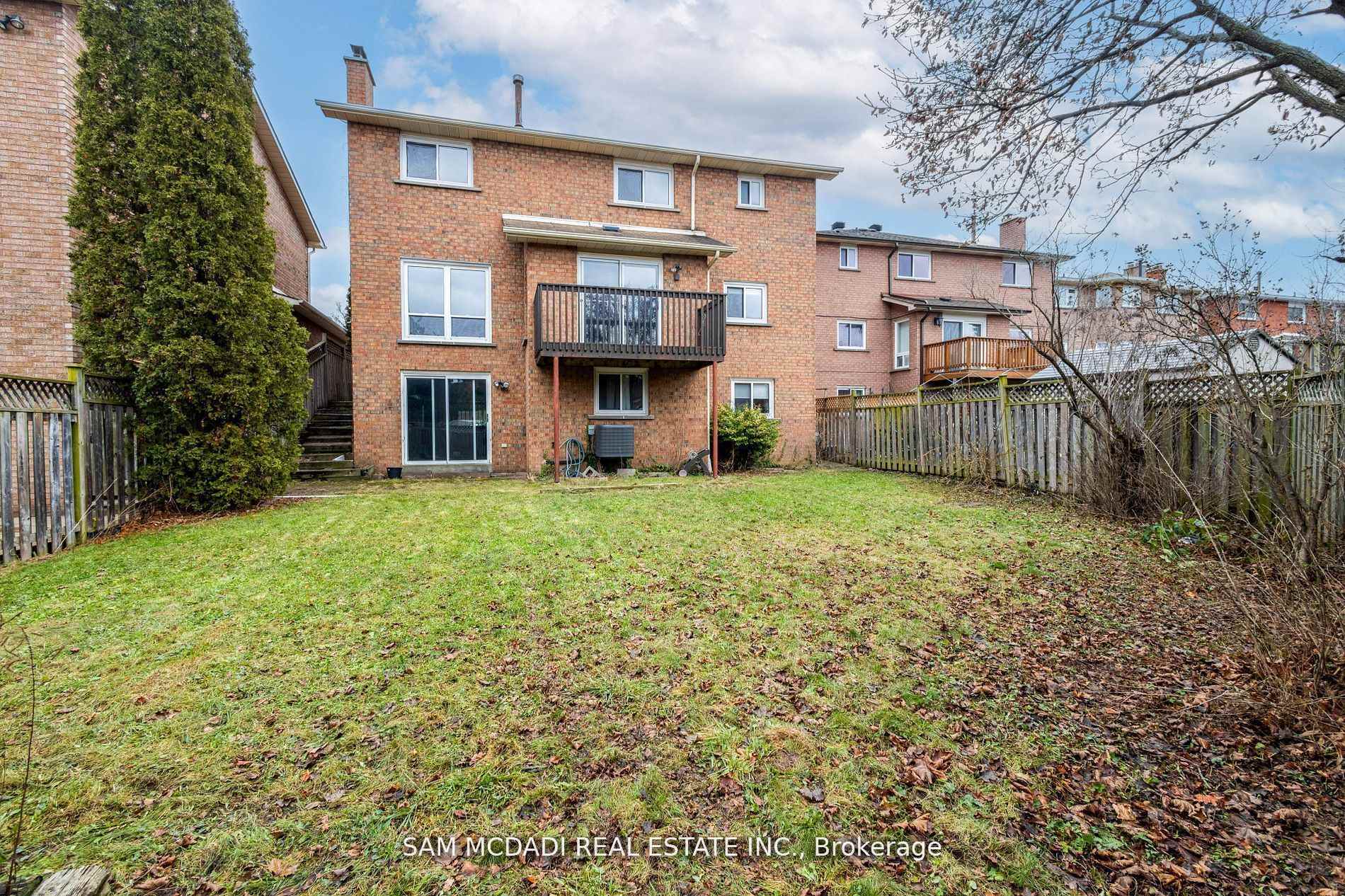 2093 The Chase, Mississauga