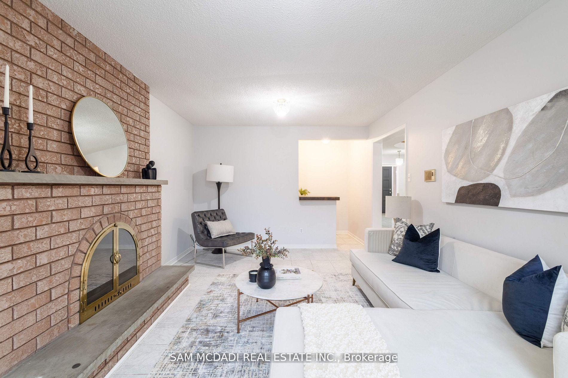 2093 The Chase, Mississauga