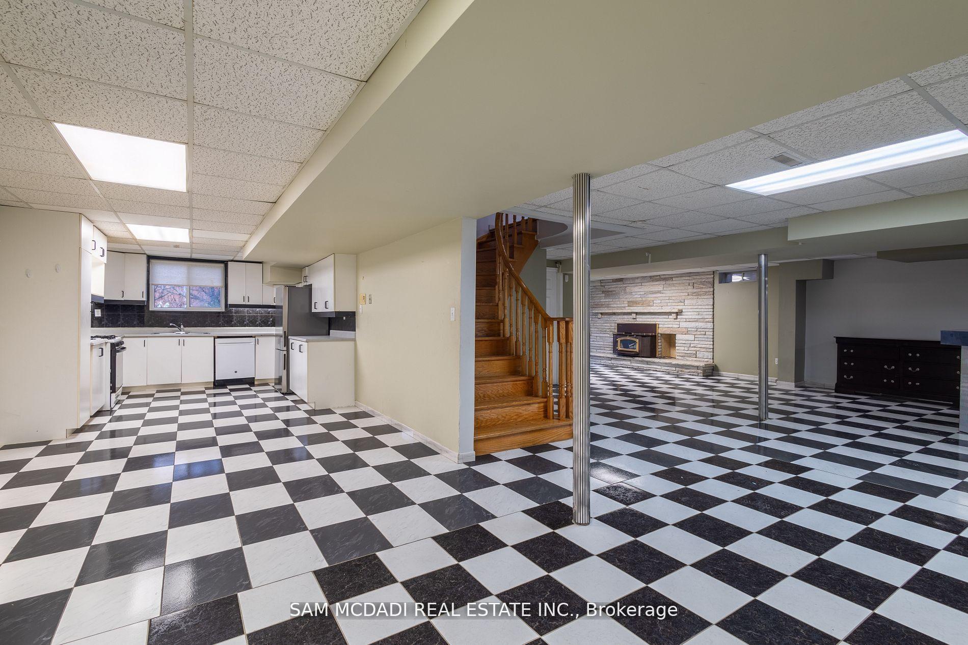 2093 The Chase, Mississauga