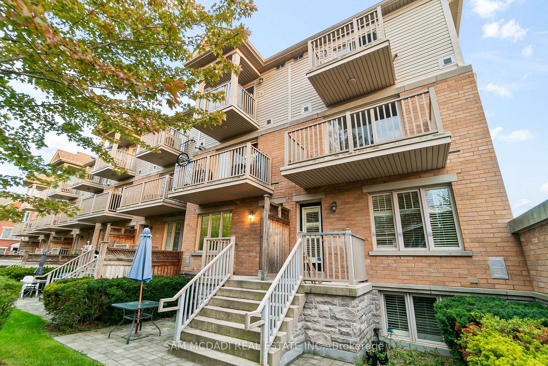 3250 Bentley Drive, Mississauga