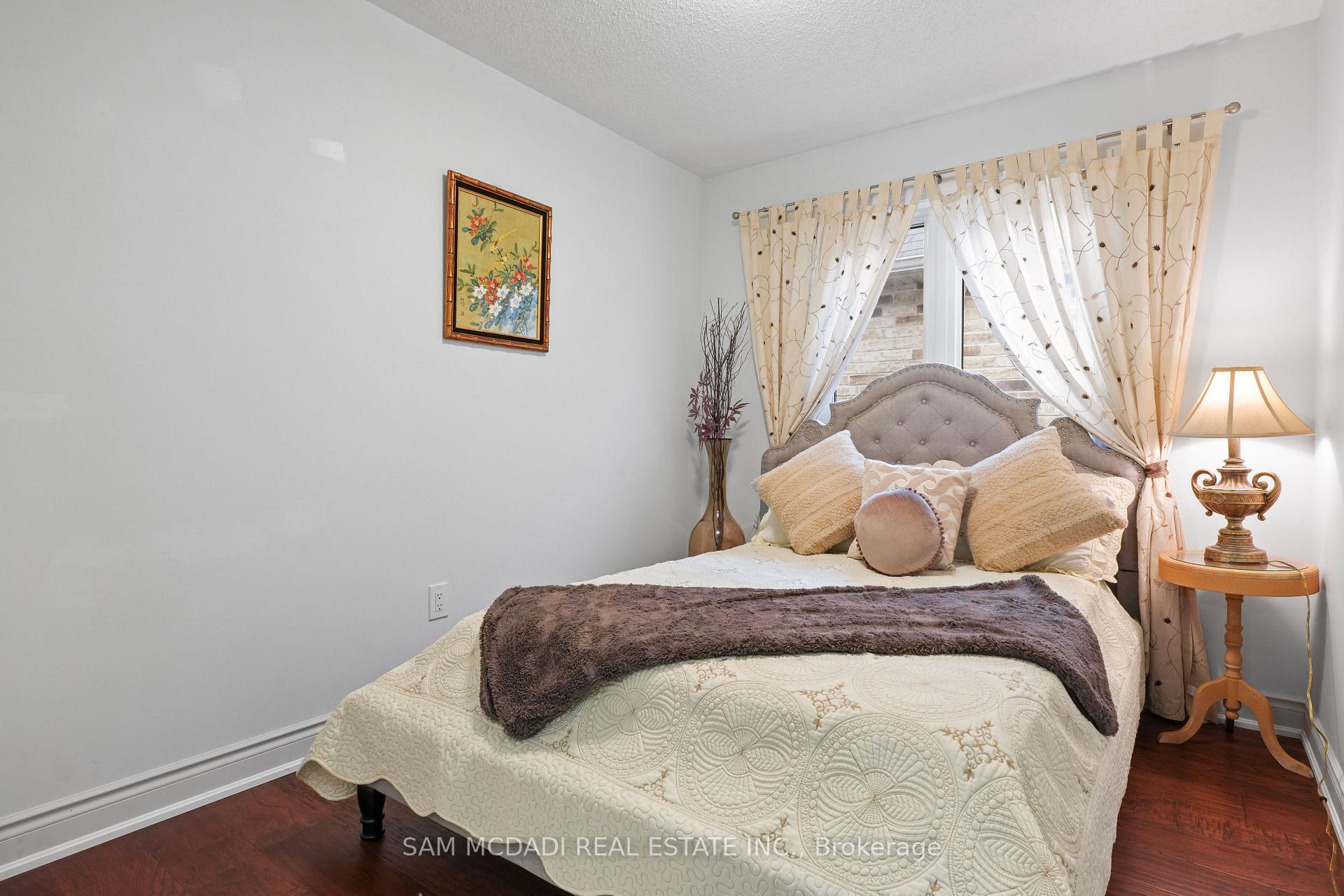 216 Ruhl Drive, Milton