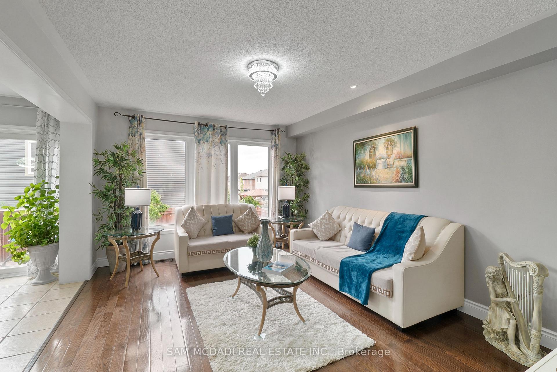 216 Ruhl Drive, Milton