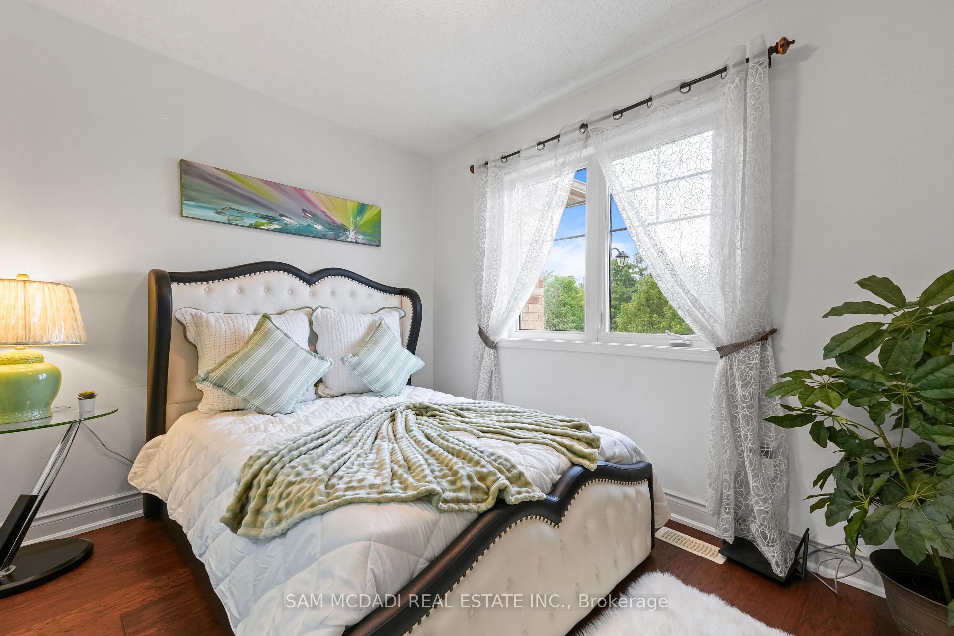 216 Ruhl Drive, Milton