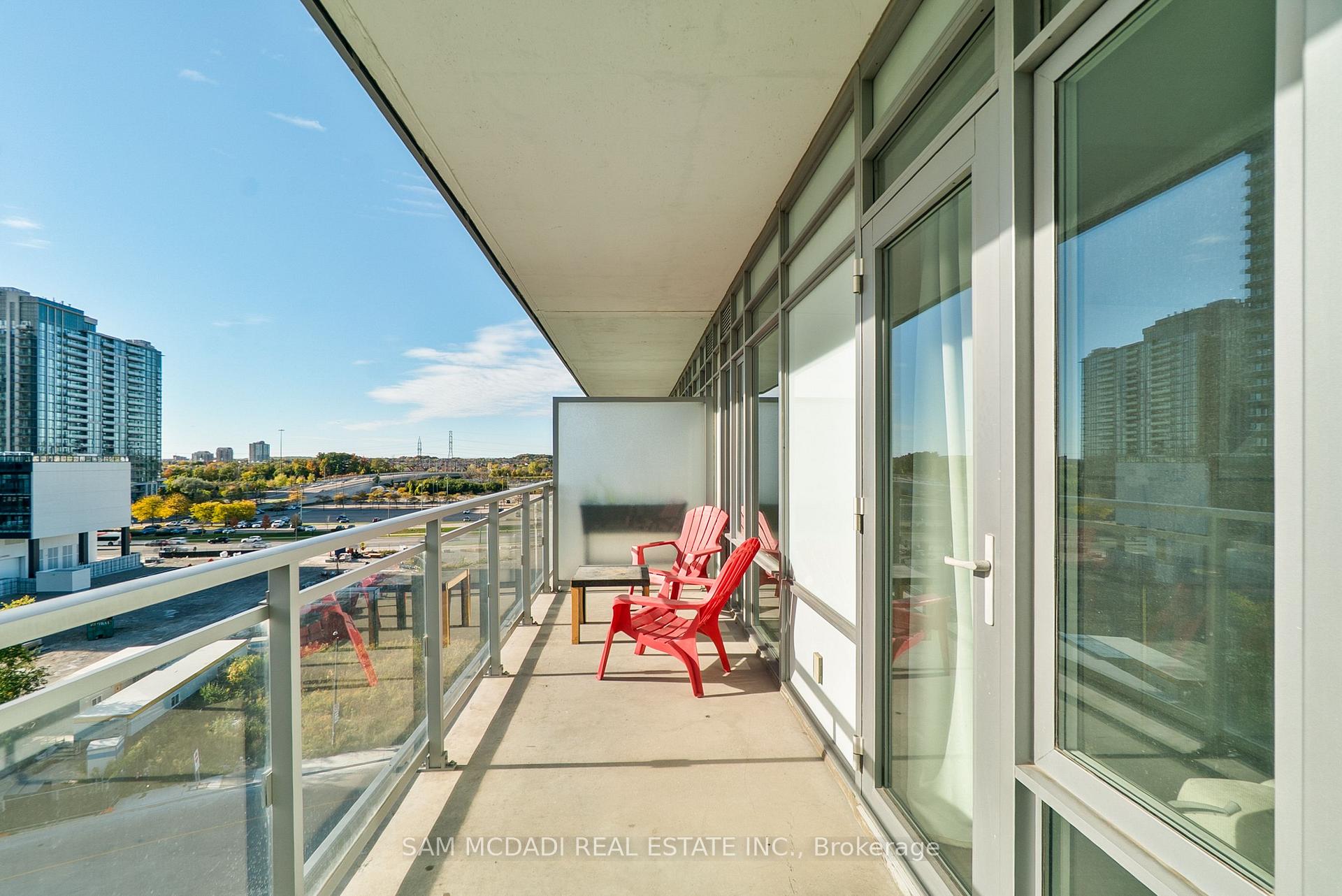 360 Square One Drive N 707, Mississauga Unit: 707