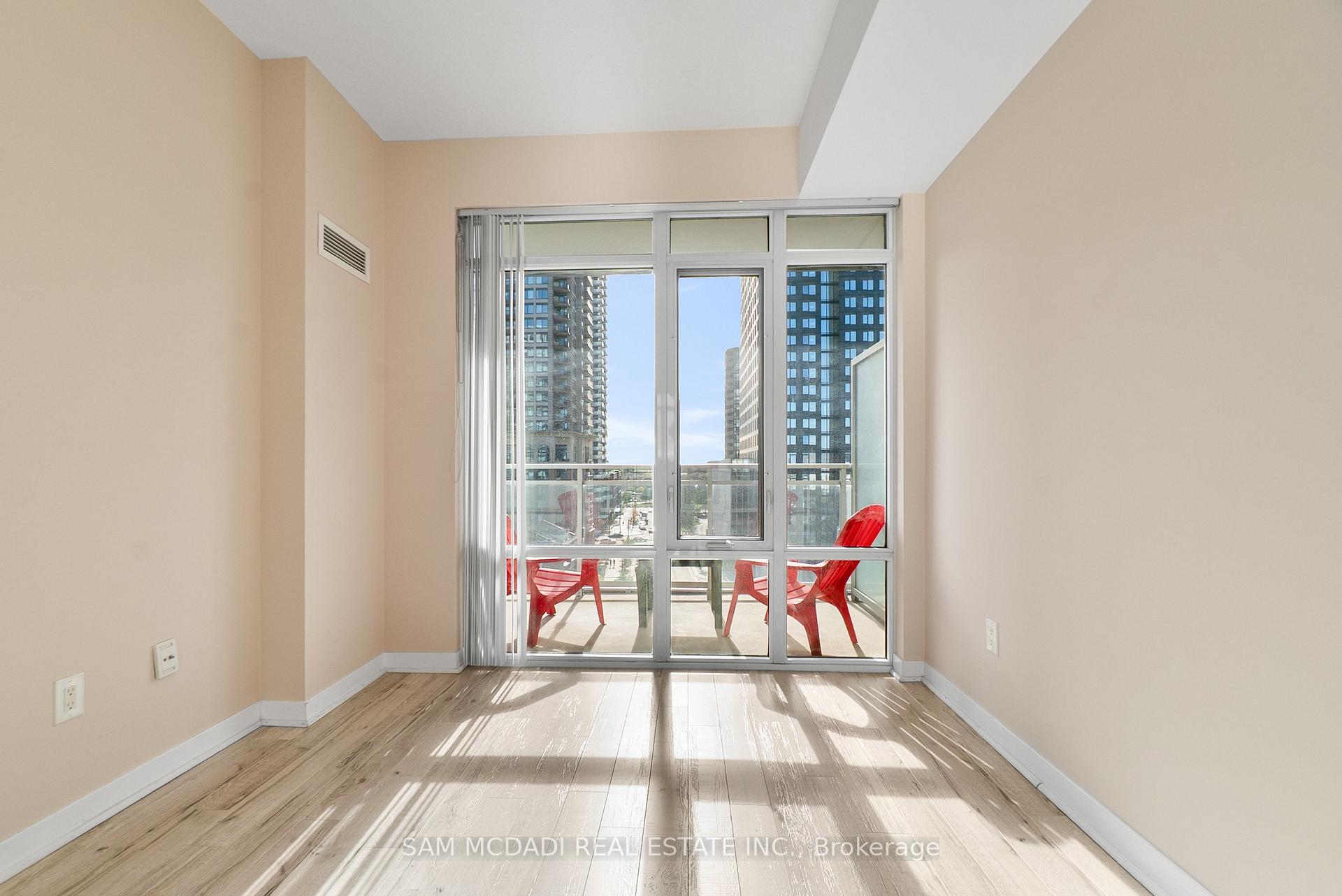 360 Square One Drive N 707, Mississauga Unit: 707