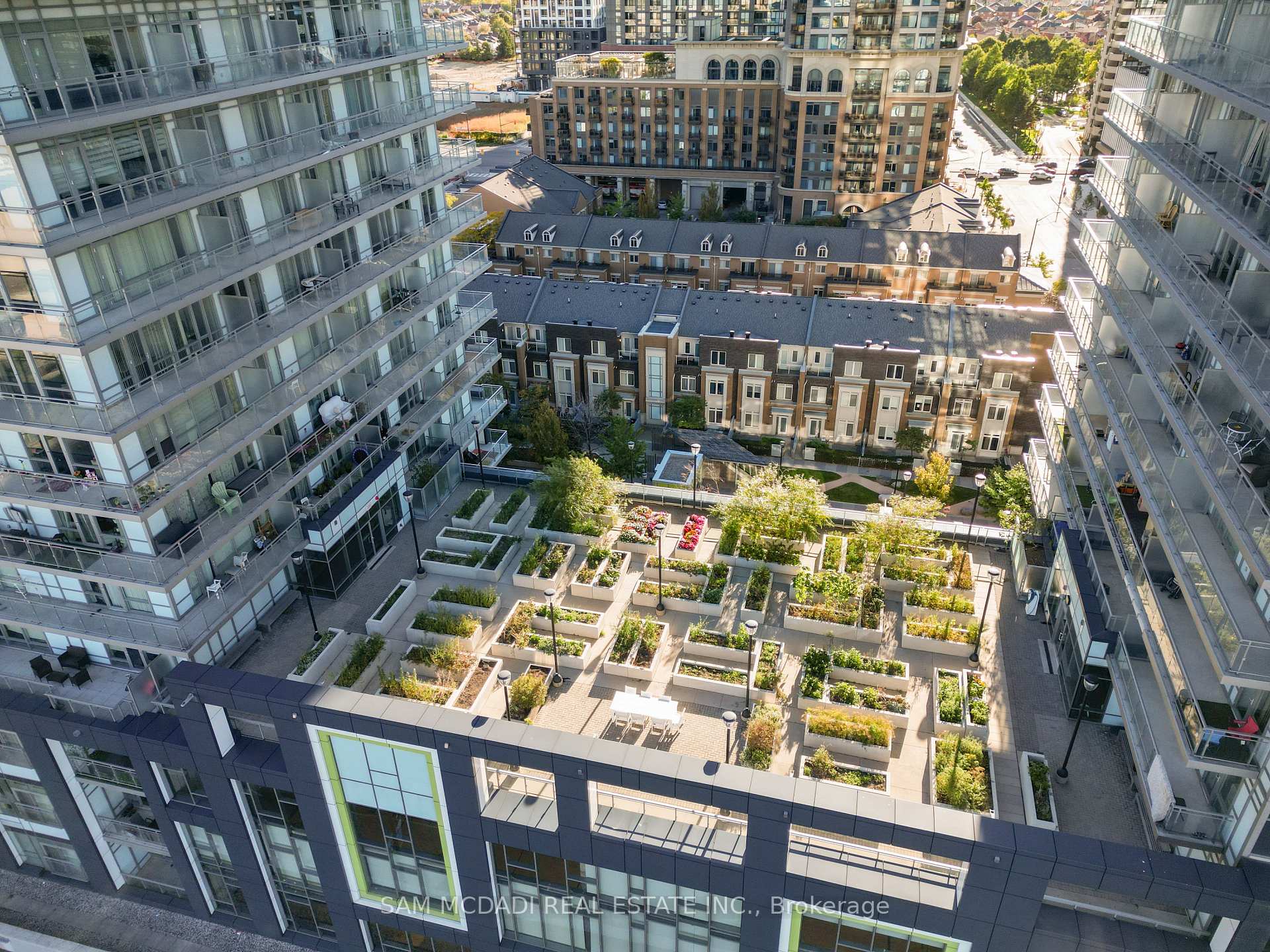 360 Square One Drive N 707, Mississauga Unit: 707