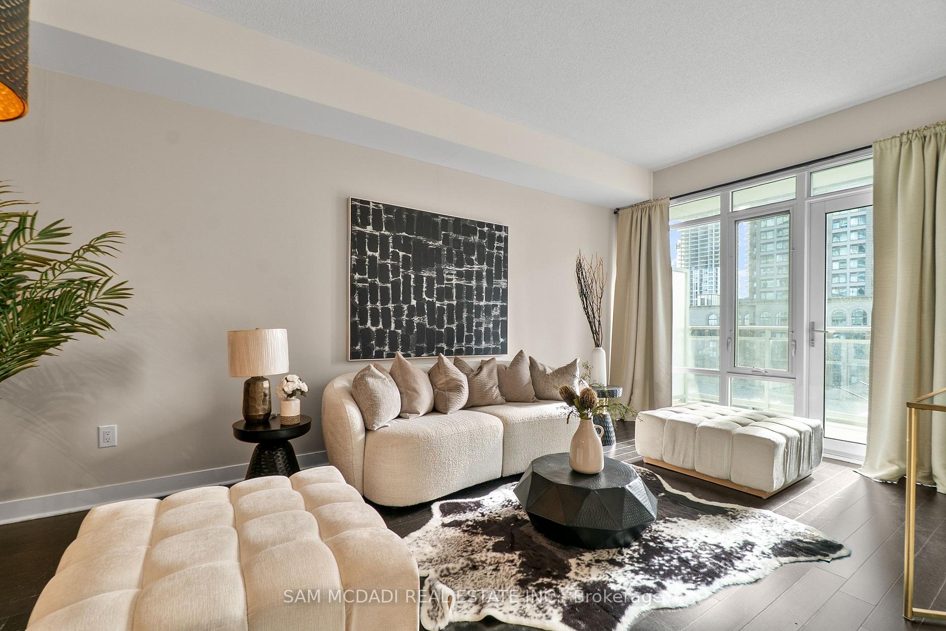 360 Square One Drive N 707, Mississauga Unit: 707