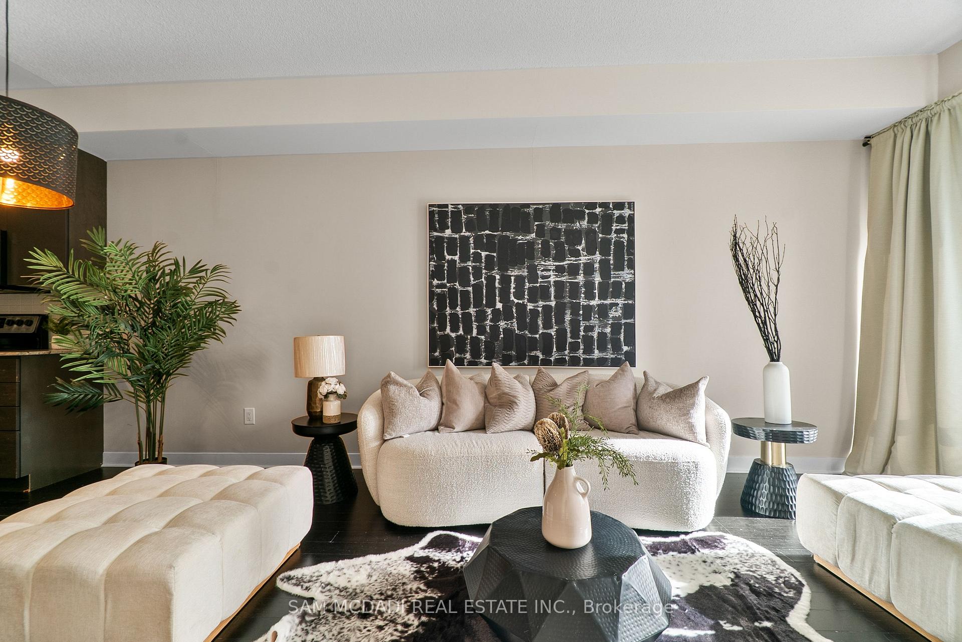 360 Square One Drive N 707, Mississauga Unit: 707