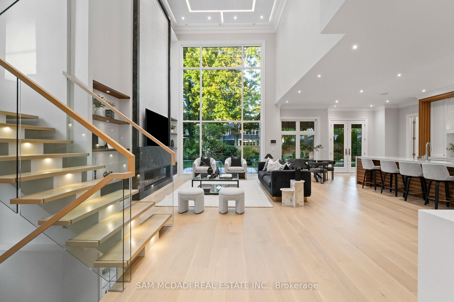 371 Willis Drive, Oakville