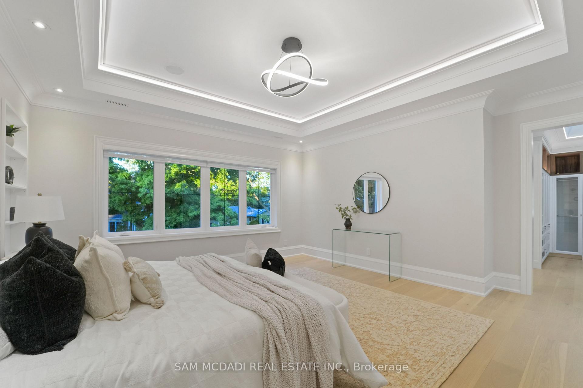 371 Willis Drive, Oakville