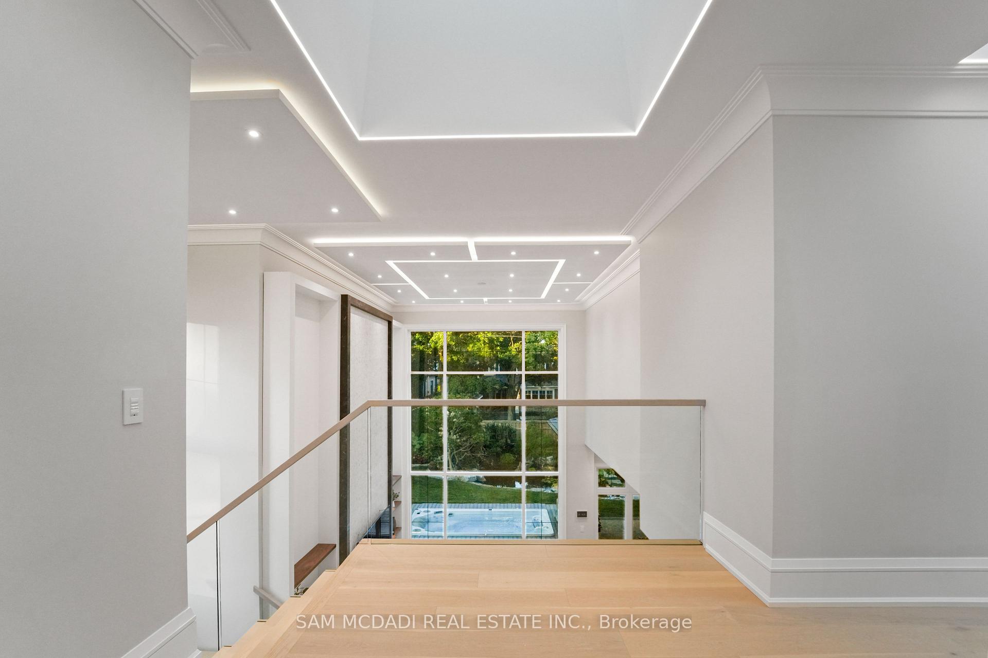 371 Willis Drive, Oakville