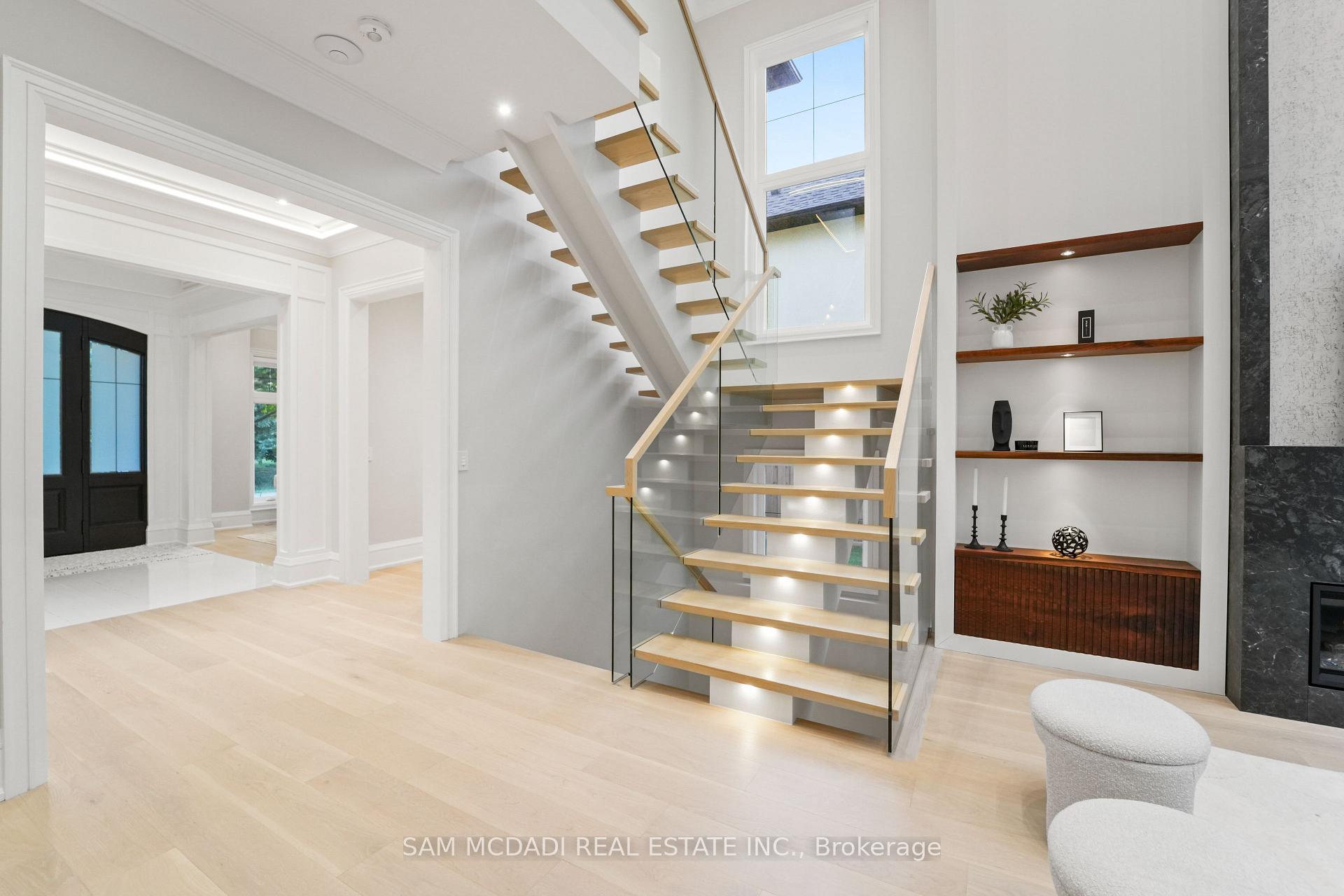 371 Willis Drive, Oakville