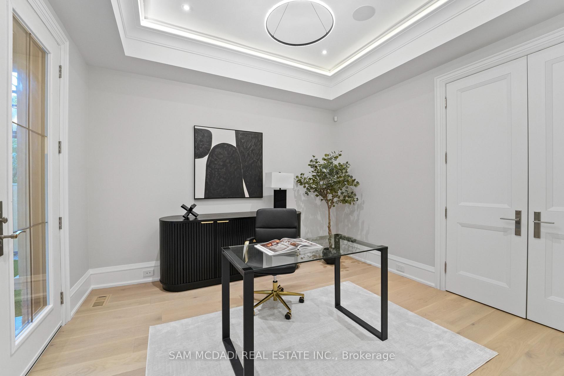 371 Willis Drive, Oakville