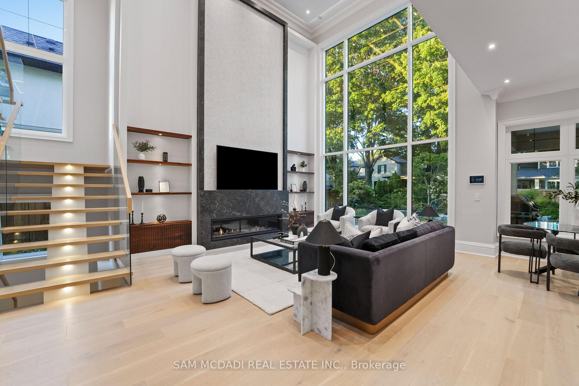 371 Willis Drive, Oakville