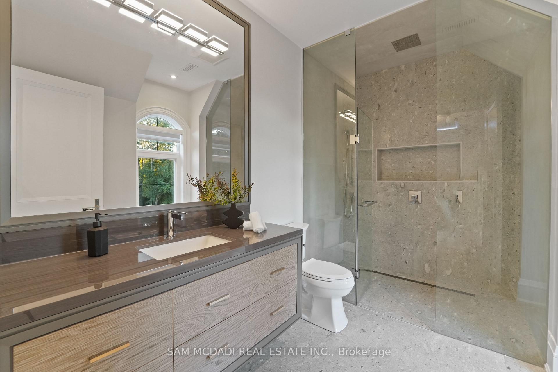 371 Willis Drive, Oakville