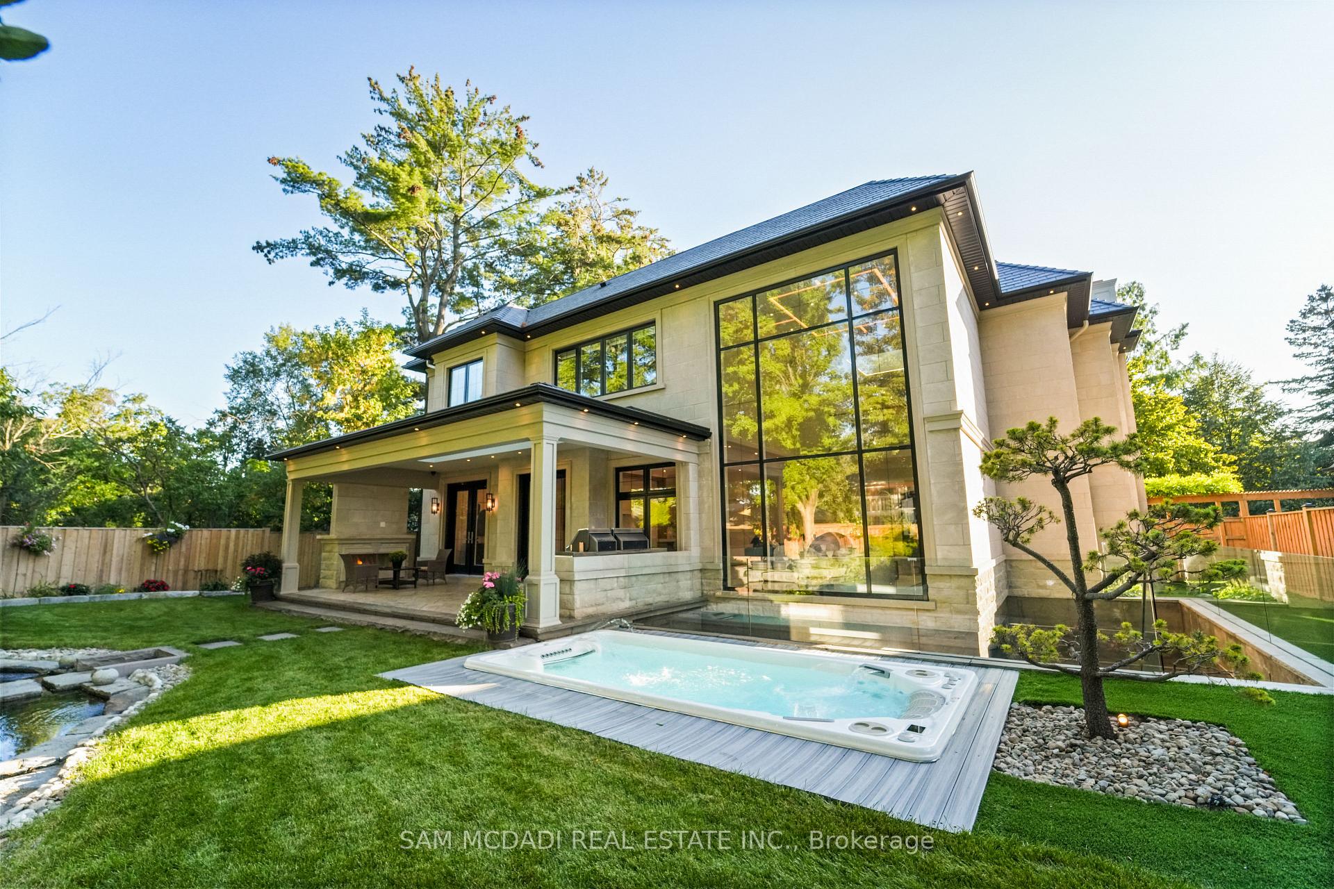 371 Willis Drive, Oakville