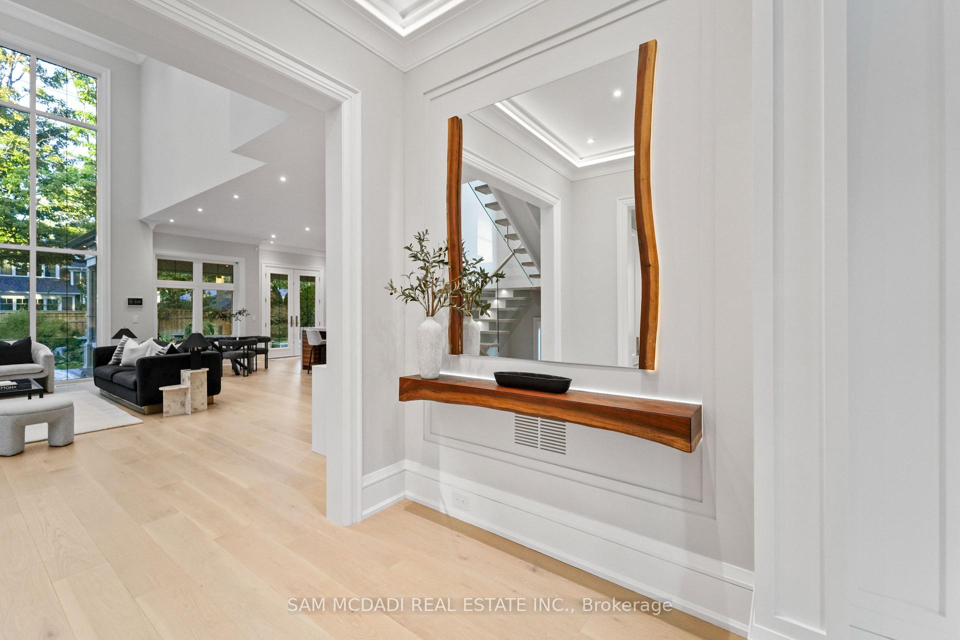 371 Willis Drive, Oakville