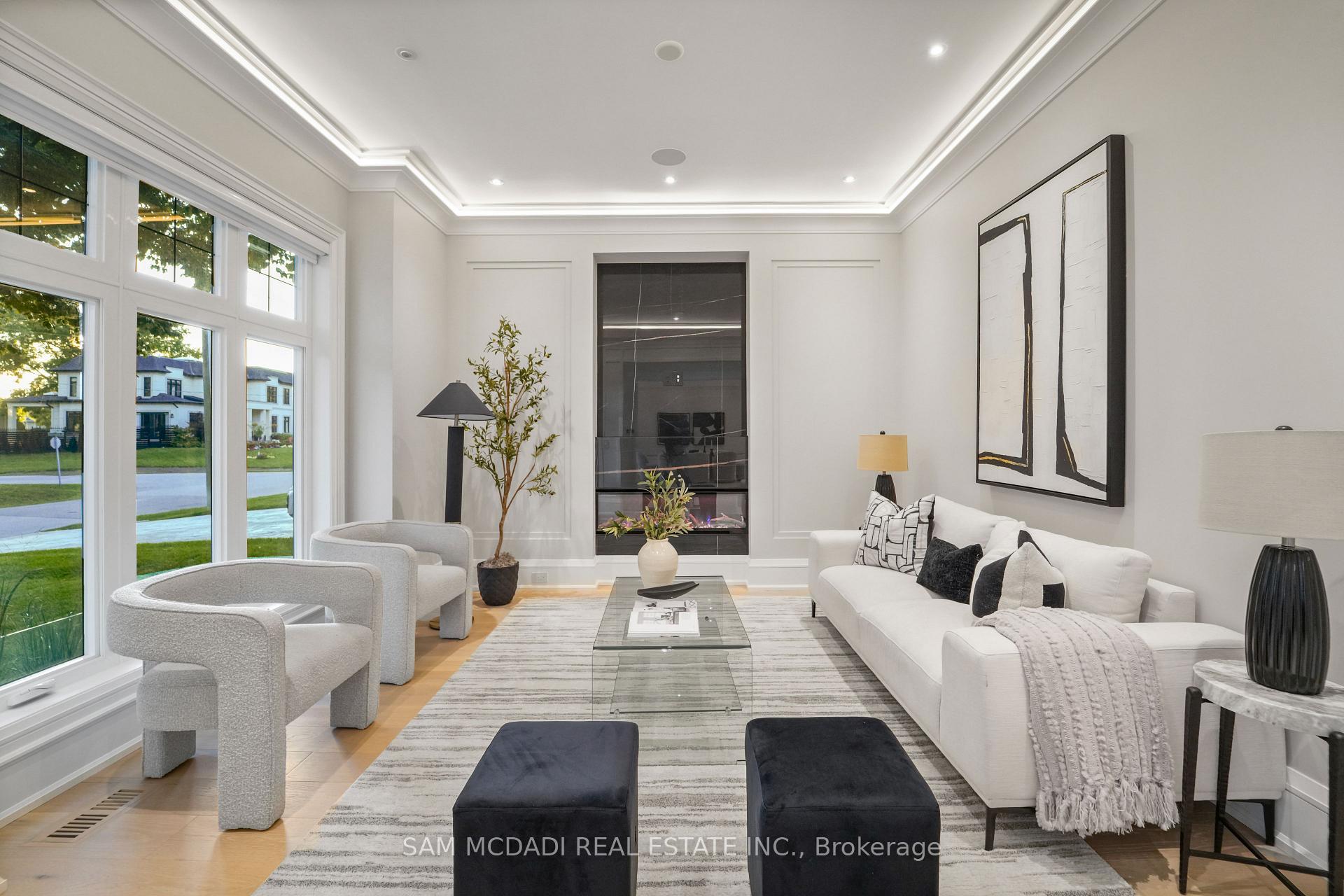 371 Willis Drive, Oakville