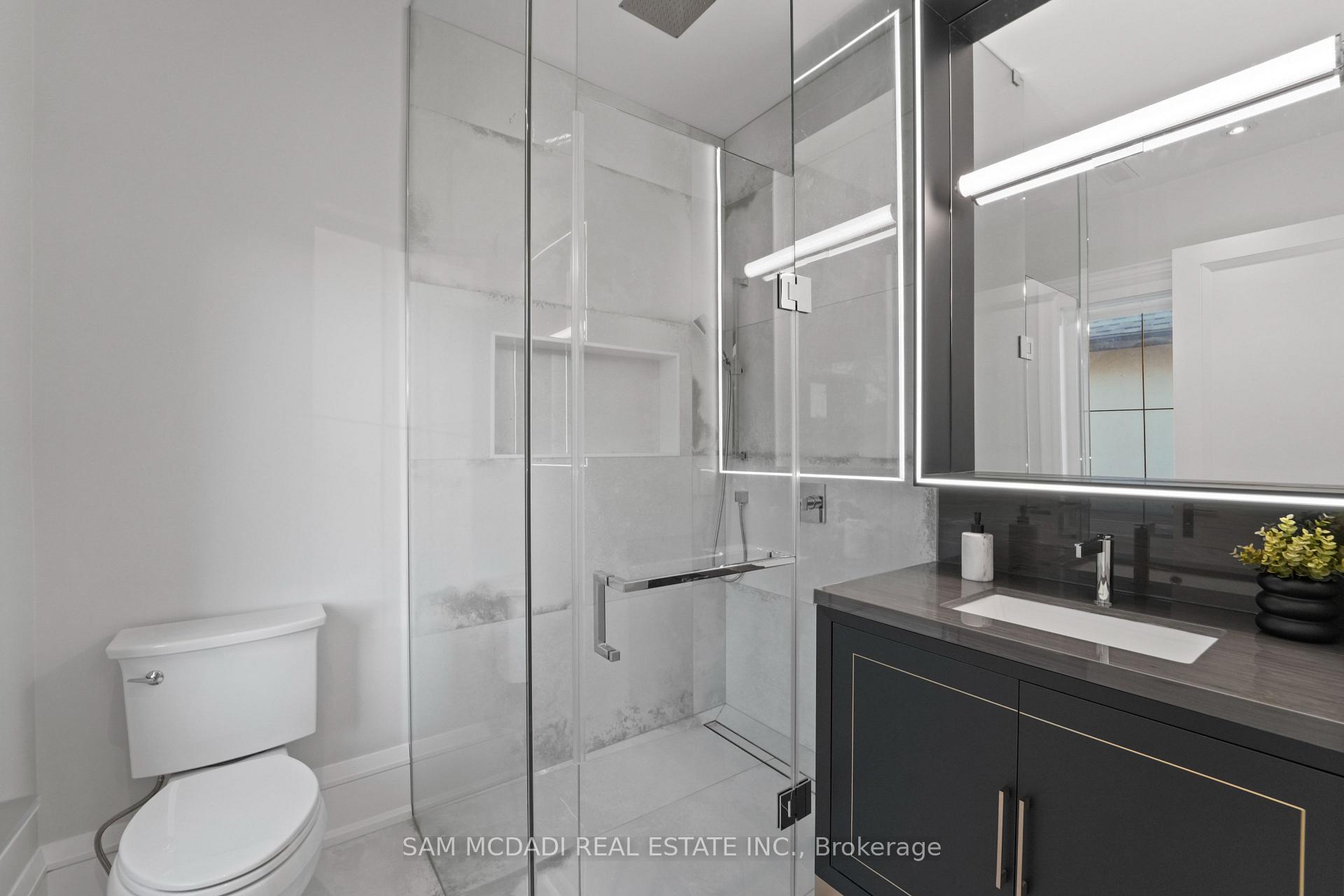 371 Willis Drive, Oakville