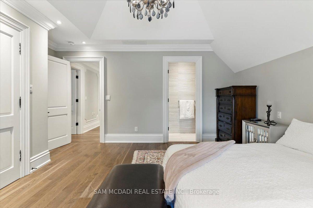 883 Parkland Avenue, Mississauga