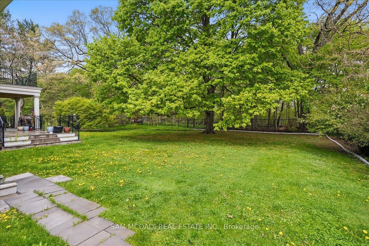 883 Parkland Avenue, Mississauga