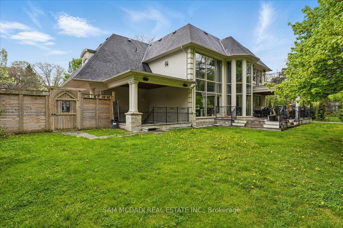 883 Parkland Avenue, Mississauga