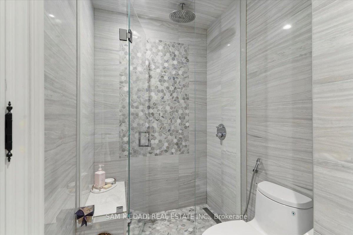 883 Parkland Avenue, Mississauga