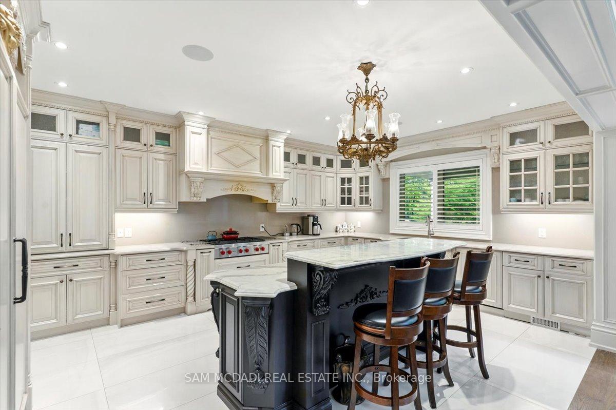 883 Parkland Avenue, Mississauga
