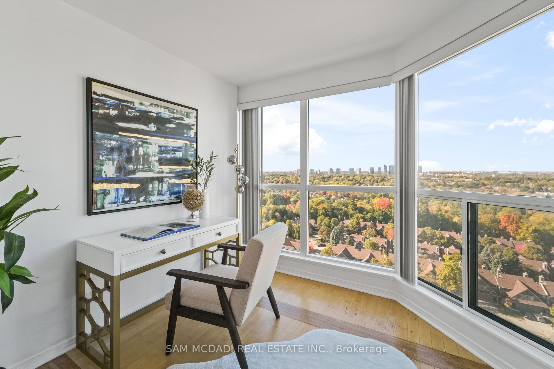 2177 Burnhamthorpe Road W 1807, Mississauga Unit: 1807