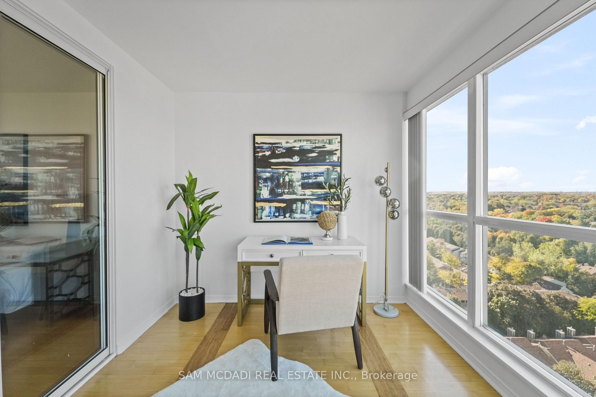 2177 Burnhamthorpe Road W 1807, Mississauga Unit: 1807